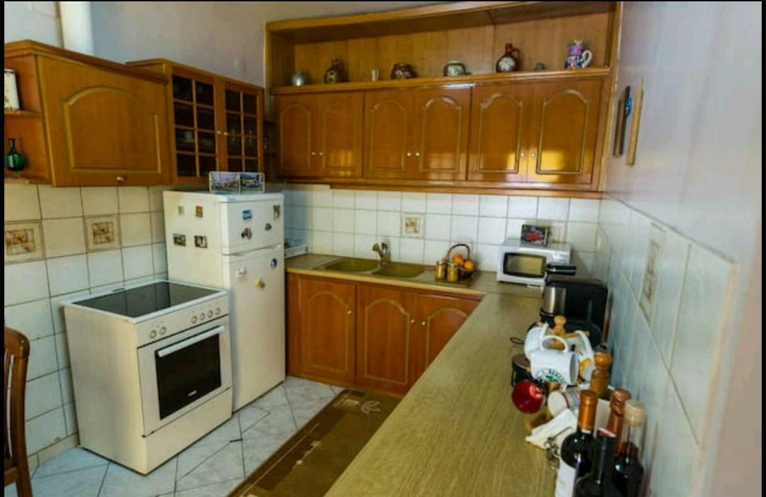 Rodomelo House With Terrace - 4 Bedrooms Leonídion Eksteriør bilde